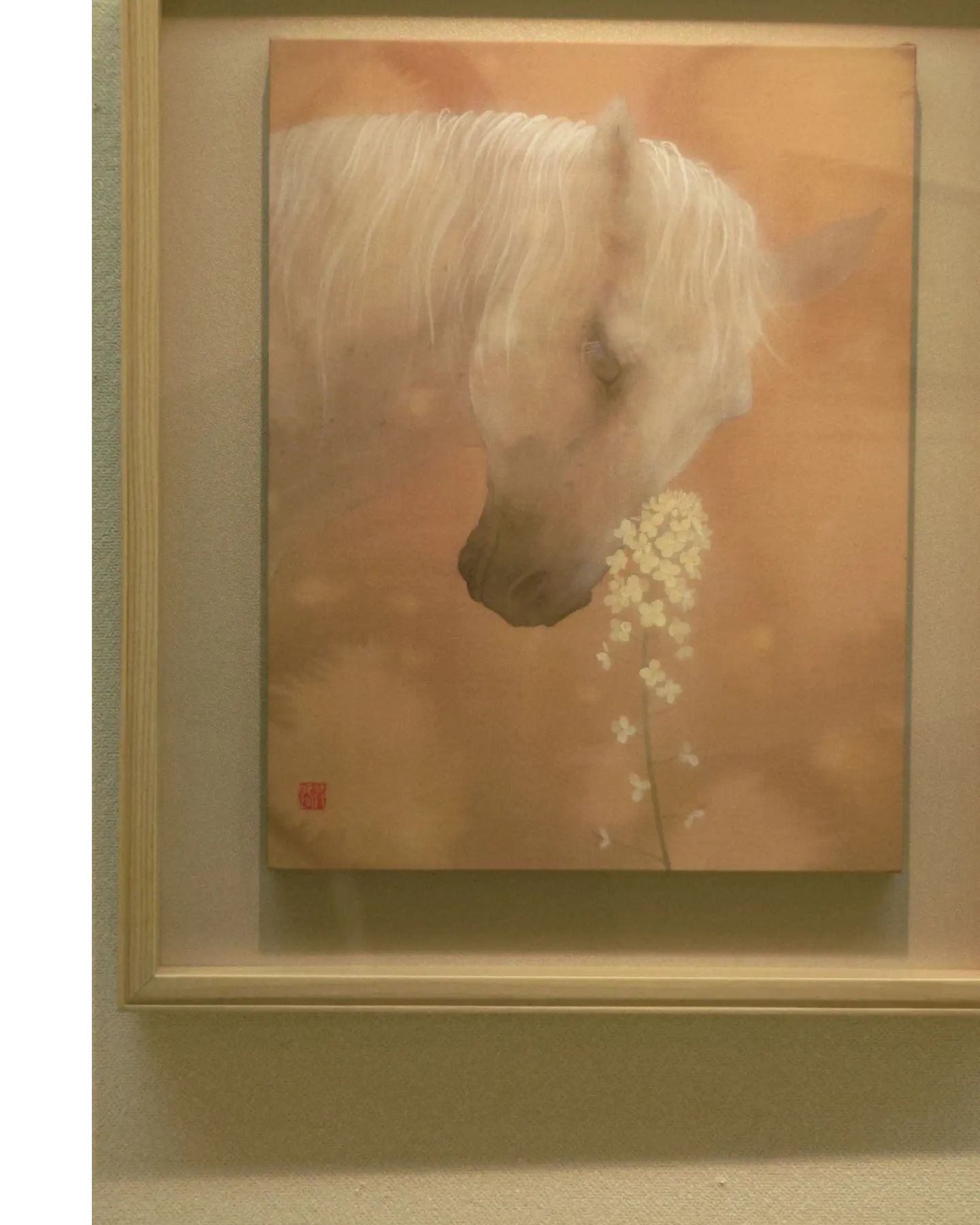 『春を願う』F6号
モデルにした馬は、オグリキャップの娘のナリタキクヒメです。季節がめぐって、春がやってくることは特別なことなのだと感じ、絵にしました。

中内共路個展『風の言の葉』
場所　広島福屋八丁堀本店7階美術画廊
会期　12月8日（木）～14日（水）
時間　10:30～19:30　（最終日は16:00まで）
